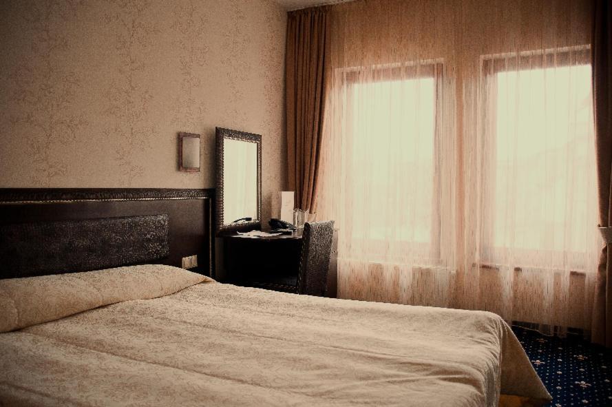 Hotel Victoria Panagyurishte Eksteriør billede