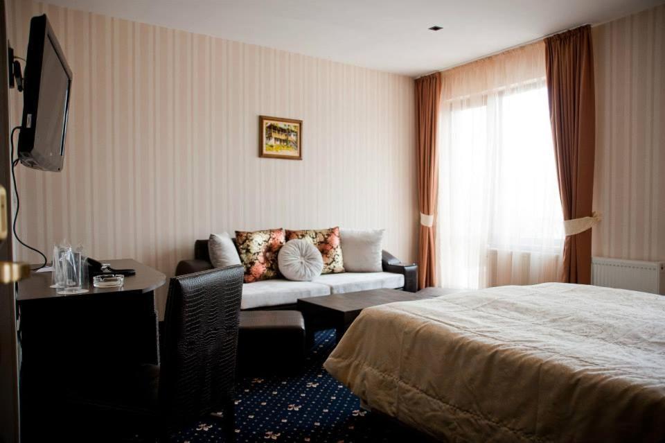 Hotel Victoria Panagyurishte Eksteriør billede